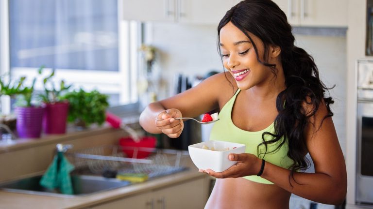 Leia mais sobre o artigo Guia Completo de Alimentação Saudável: Dicas e Estratégias para uma Vida Equilibrada